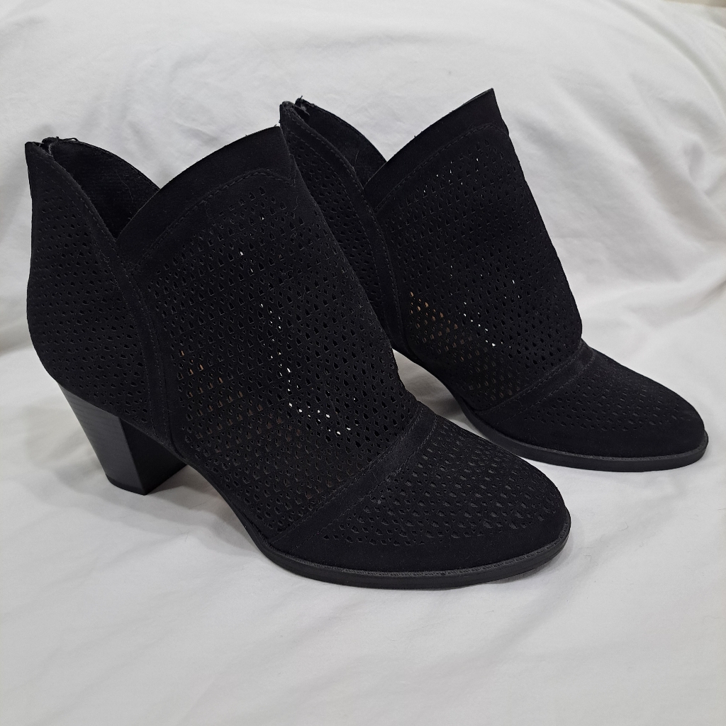Report Brand Booties Sz 11